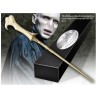 Varita Réplica Lord Voldemort 1/1 Harry Potter The Noble Collection (Caja exterior un poco deteriorada)