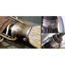 Libro Harry Potter La Colección de Escobas y Otros Artefactos del Mundo Mágico